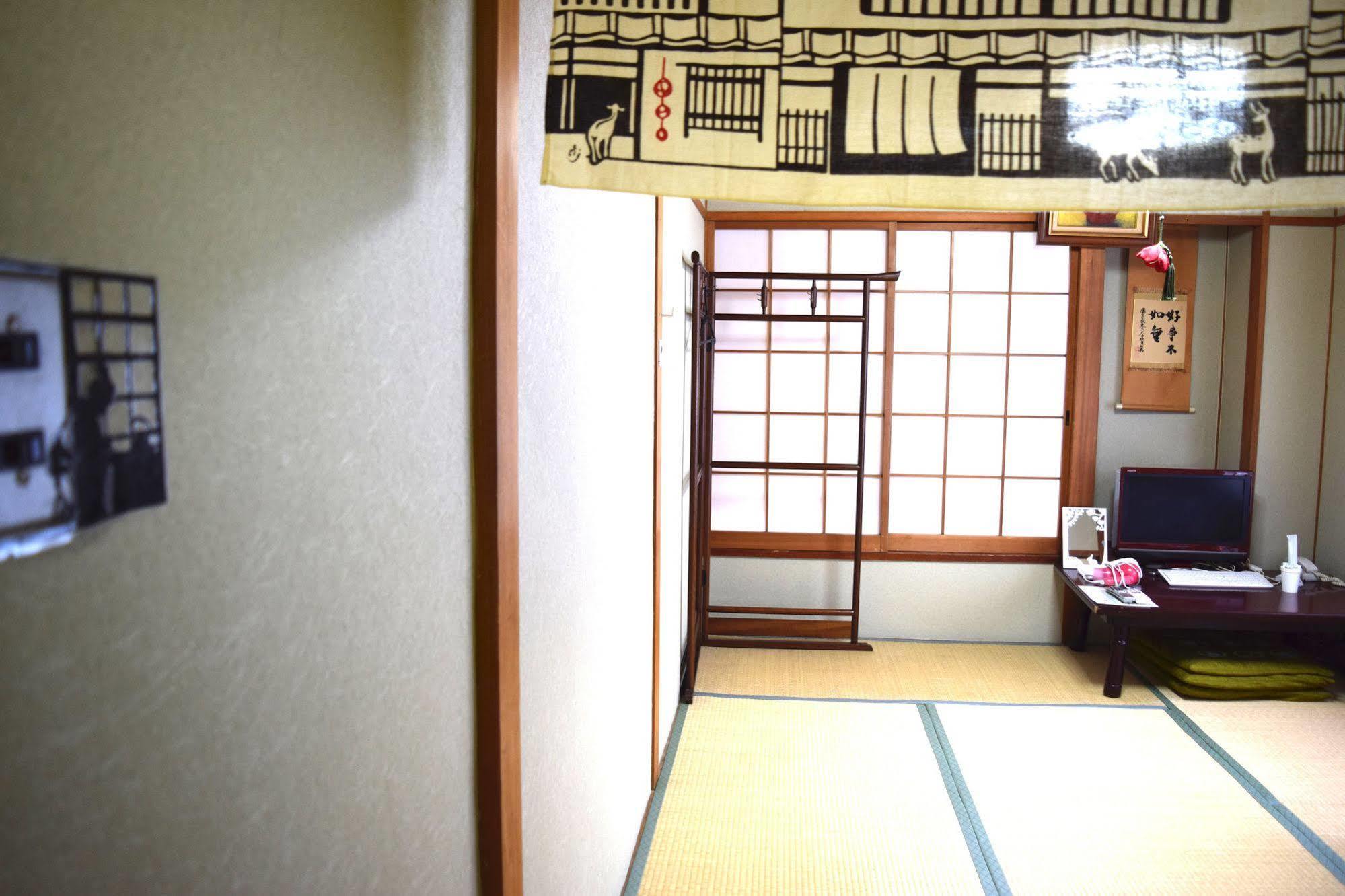 Hotel Yamabe Tenri Exterior foto
